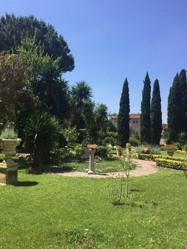 Parco Tirreno Hotel Rom Eksteriør billede