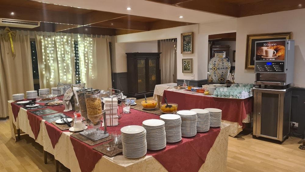 Parco Tirreno Hotel Rom Eksteriør billede
