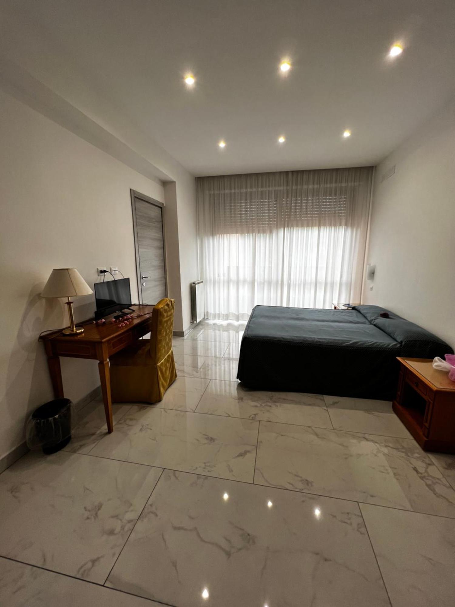 Parco Tirreno Hotel Rom Eksteriør billede